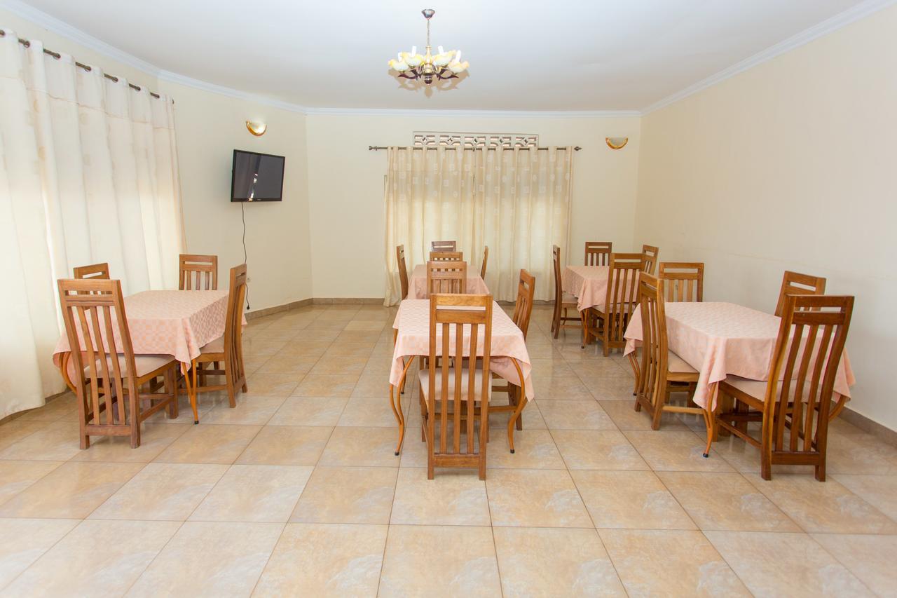 Auberge Saint Jean Leopold Kigali Exterior photo