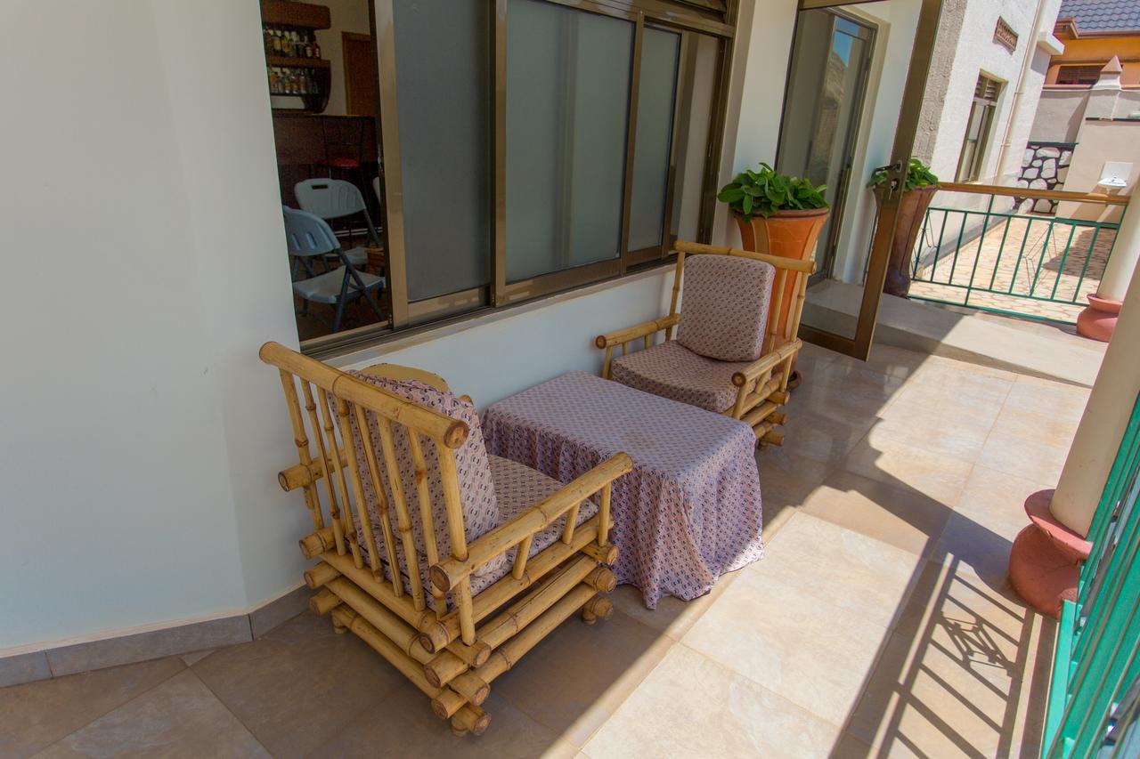 Auberge Saint Jean Leopold Kigali Exterior photo